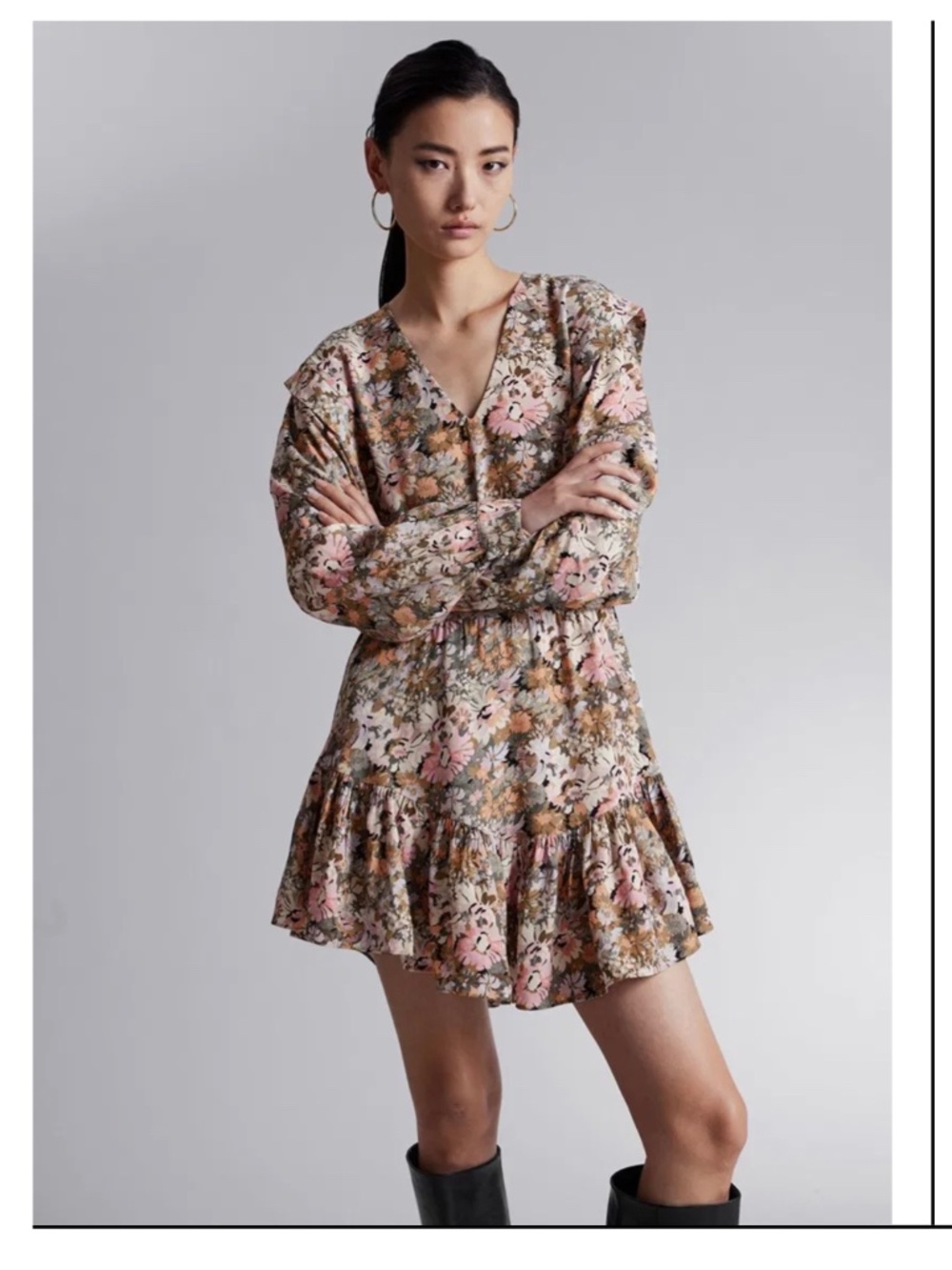& Other Stories Voluminous V-cut Mini Dress- XS